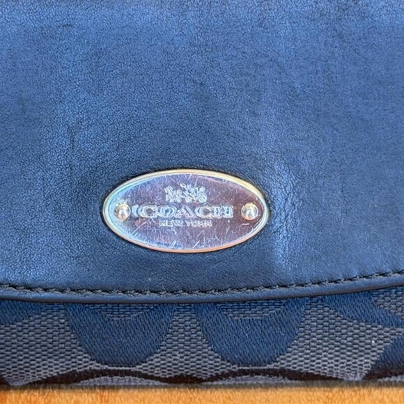 Coach Black Signature C Slim Ae 32 - Picture 8 of 8